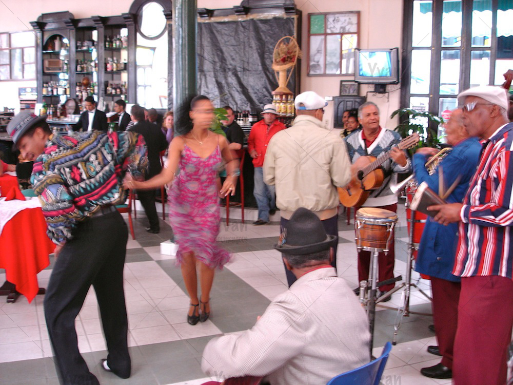 04. Cuba - Yvan Roumengous-Art.com ©