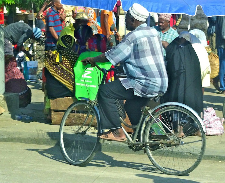 15. Zanzibar - Yvan Roumengous-Art.com ©