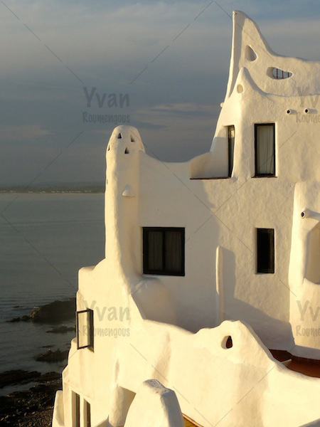 23. Uruguay - Yvan Roumengous-Art.com ©